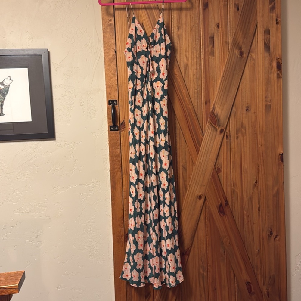 Rare Acacia swimwear Mahalo Brawa maxi dress hibiscus green og lace cut-outs